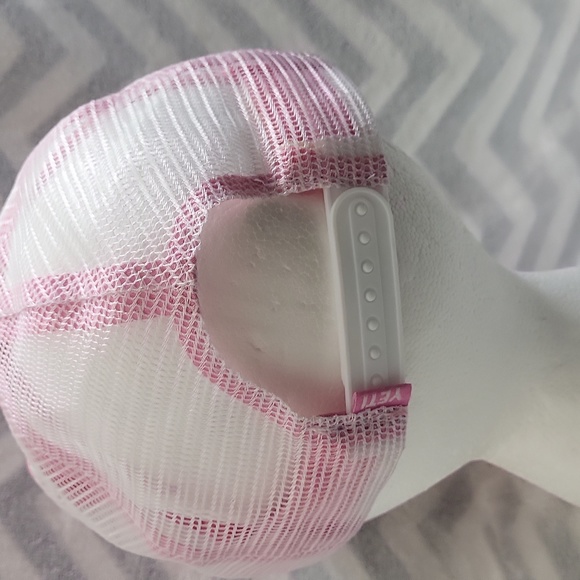 YETI COOLERS trucker hat baby pink - Picture 3 of 7